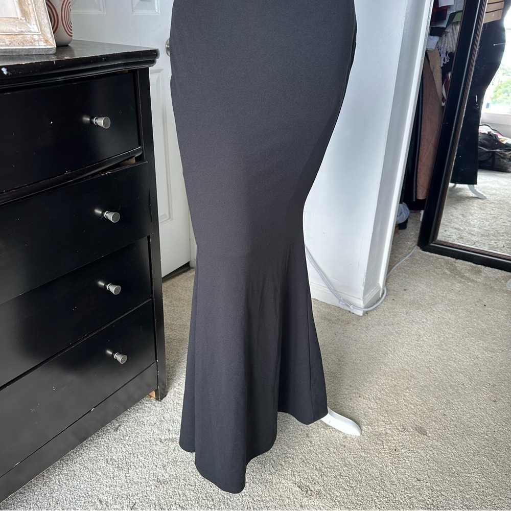 LULU’S ALL THIS ALLURE STRAPPY BACKLESS MERMAID MAXI DRESS - Picture 9 of 16